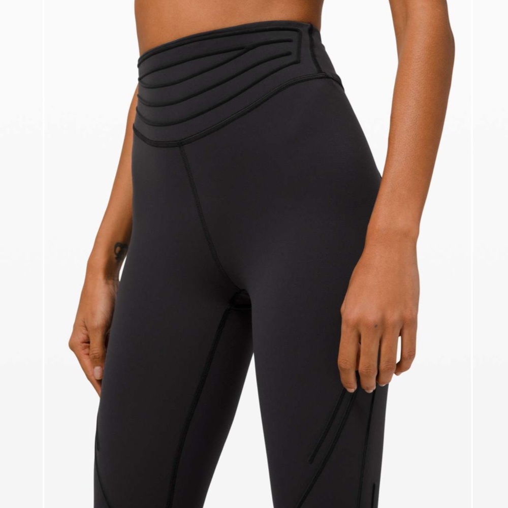 Lululemon | Get In Line Super High Rise Legging 28” - Picture 8 of 12